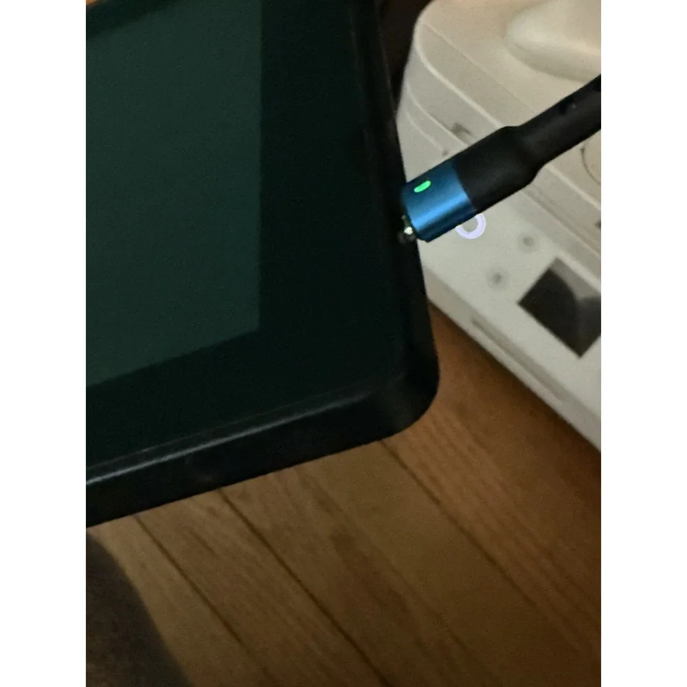 Amazon Kindle Fire OS , no Power , Selling Asis For Parts